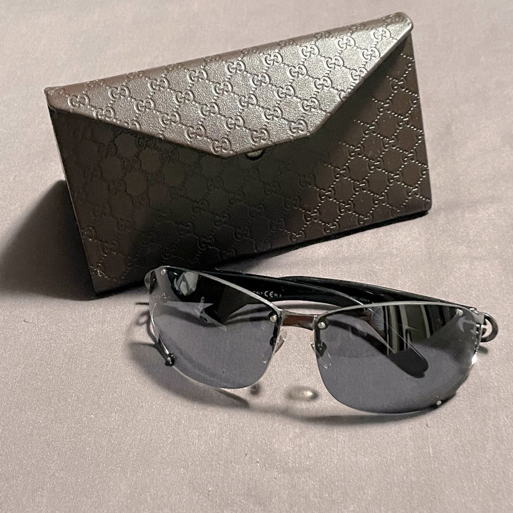 Womens Gray and Black Gucci Sunglasses